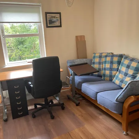 15 Cluain Caoin * Nenagh